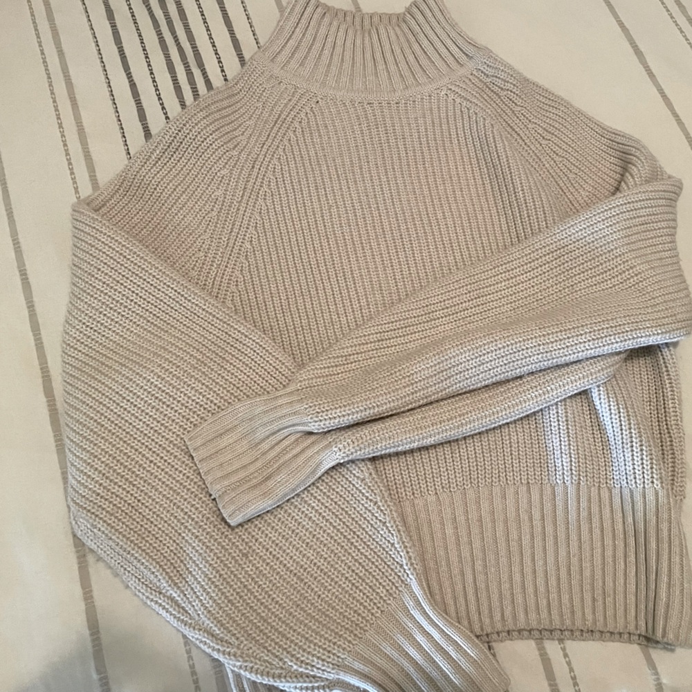 H&M Creme Cable Knit Sweater